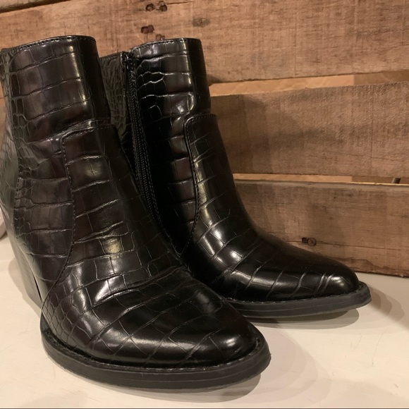 Madden Girl Klicck Snakeskin Ankle Boot Size 7.5 - Picture 5 of 12